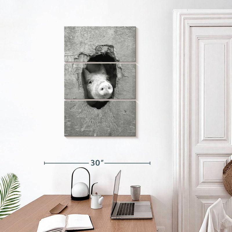 Brampt Peeking Pig, 32" H x 20" W