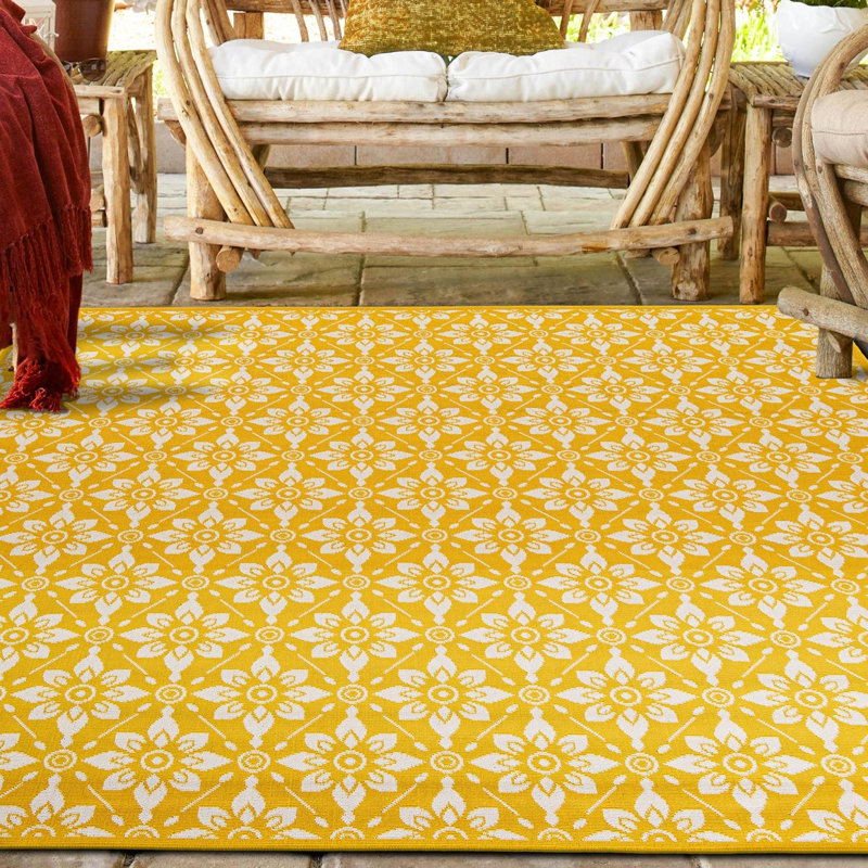 Tapis intérieur / extérieur en polypropylène tissé à la machine Trellis, Carré 7 pi 10 po