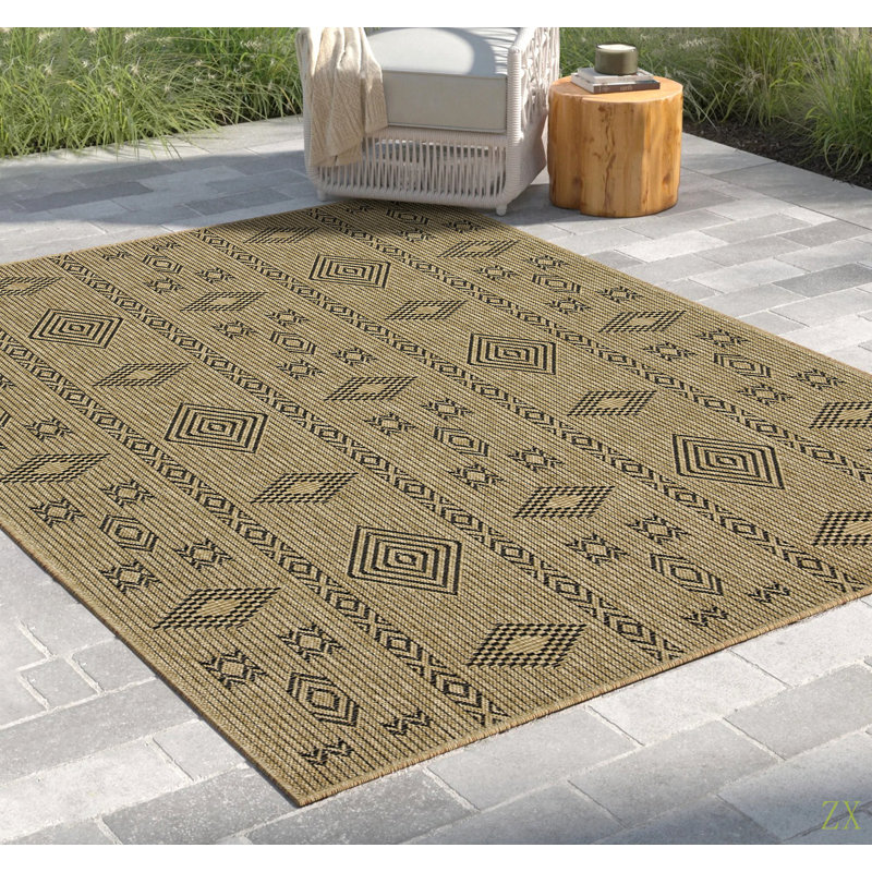 Terre 10 po X 10 pi 3 po Tapis intérieur / extérieur, Rectangulaire 7 pi 10 po x 10 pi 3 po