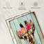 Couronne florale de girafe grunge sur toile-702619787