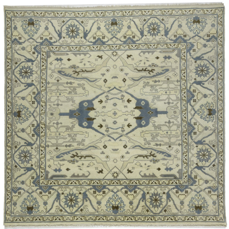 Roverta Performance Wool Floral Rug