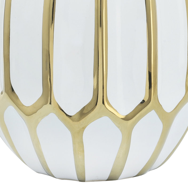 Vase de table en céramique Addington, Motif abstrait, blanc, H 8 po x l 6 po x P 6 po