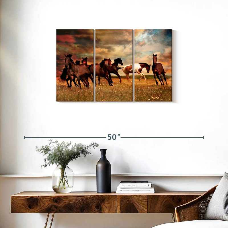 Chevaux sauvages dans la prairie, H 20 po x l 33 po