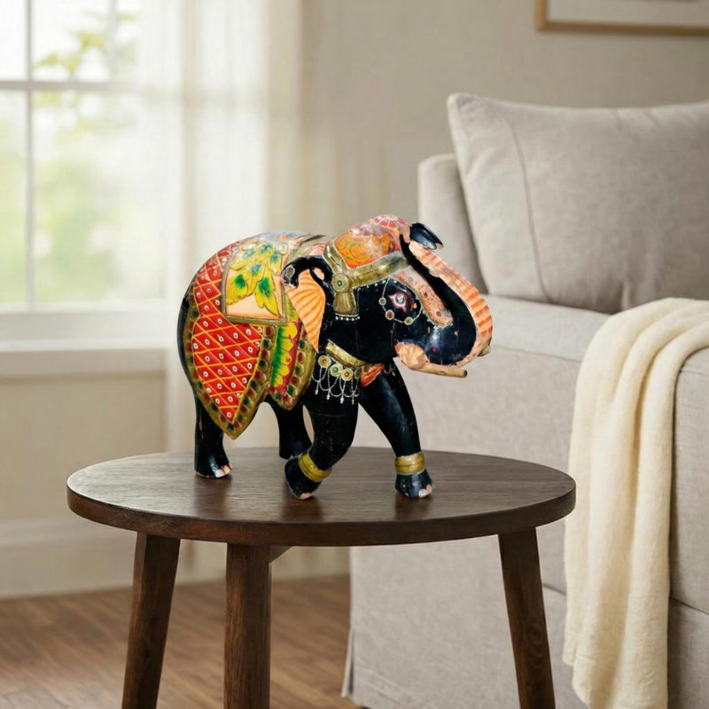 Figurines & Sculptures