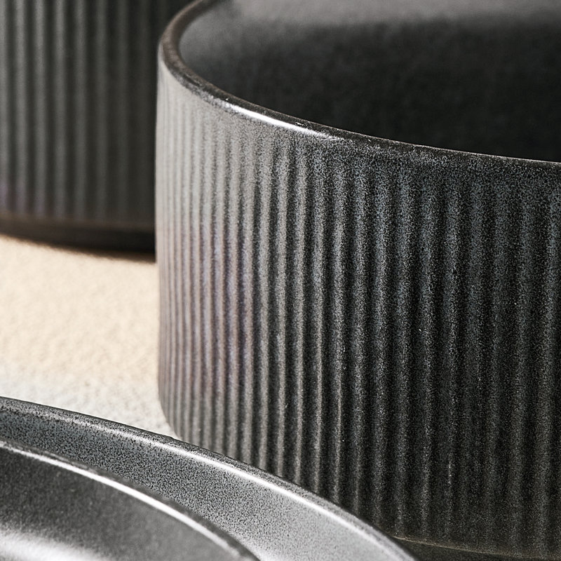 Service de table 16 pièces avec bols à pâtes de 8,1 po (ensemble de 4), gris anthracite mat, Gris anthracite mat mat