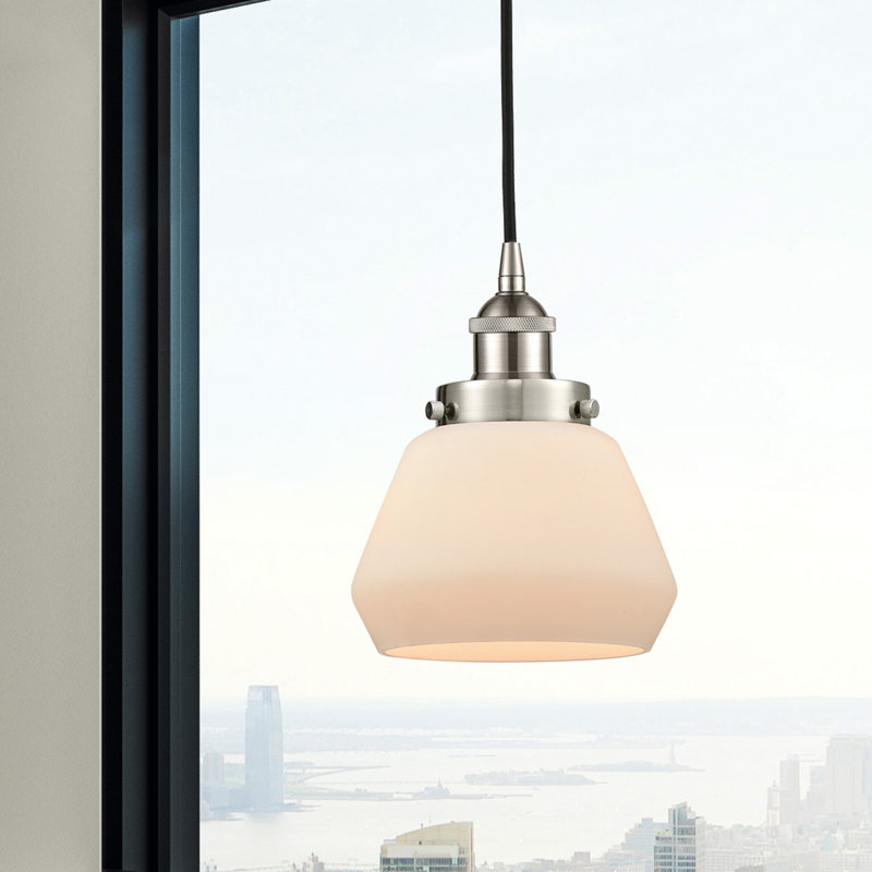 Luminaire suspendu conique à 1 lumière Cahn, Blanc, Nickel satiné brossé