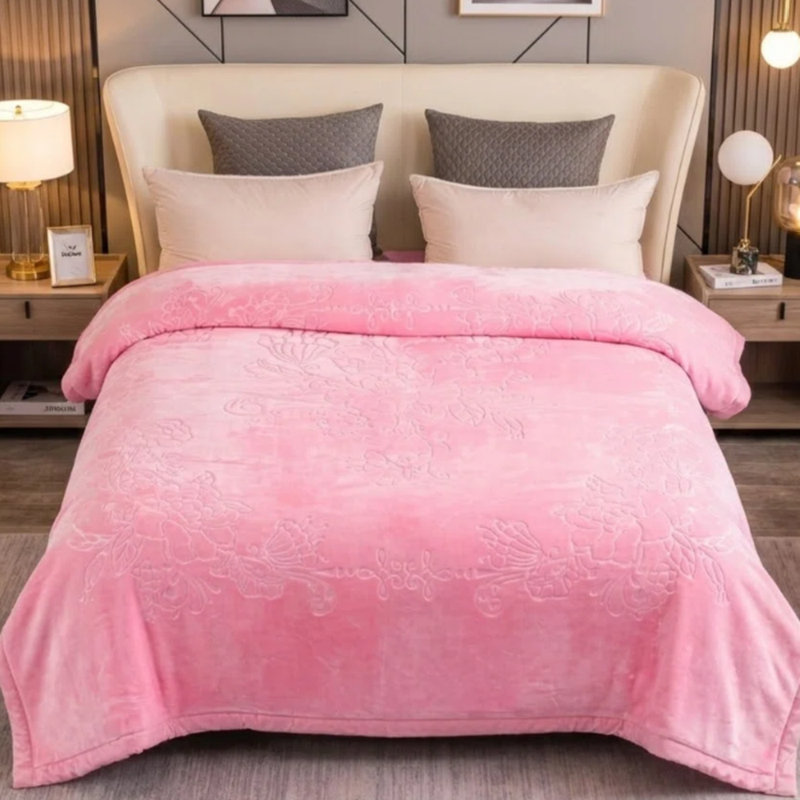Couverture luxueuse en molleton luxueux rose de très grande taille - Jeté de vison coréen épais et chaud, jeté de lit d'hiver très doux et lourd, motif floral en relief