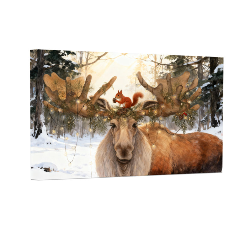 Orignal de Noël avec écureuil sur des bois dans la forêt enneigée