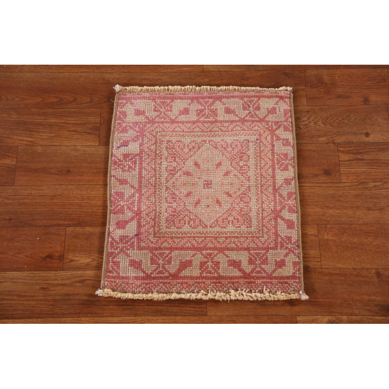 Tapis carré carré en laine Anatolian