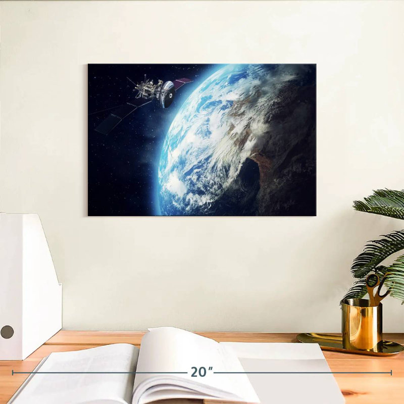 Terre tournante par satellite, H 8 po x l 12 po