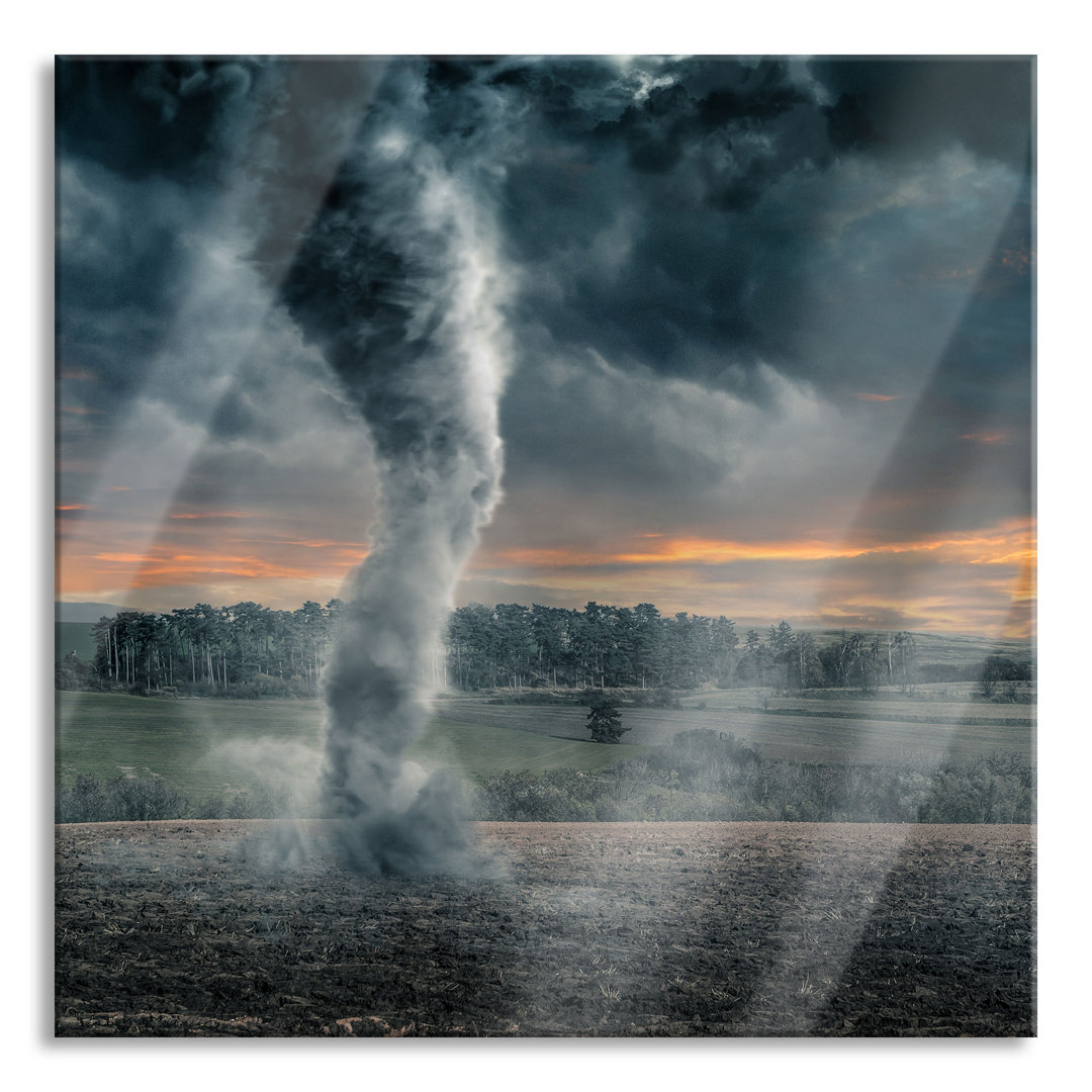 Glasbild Schwarzer Tornado auf einem Feld