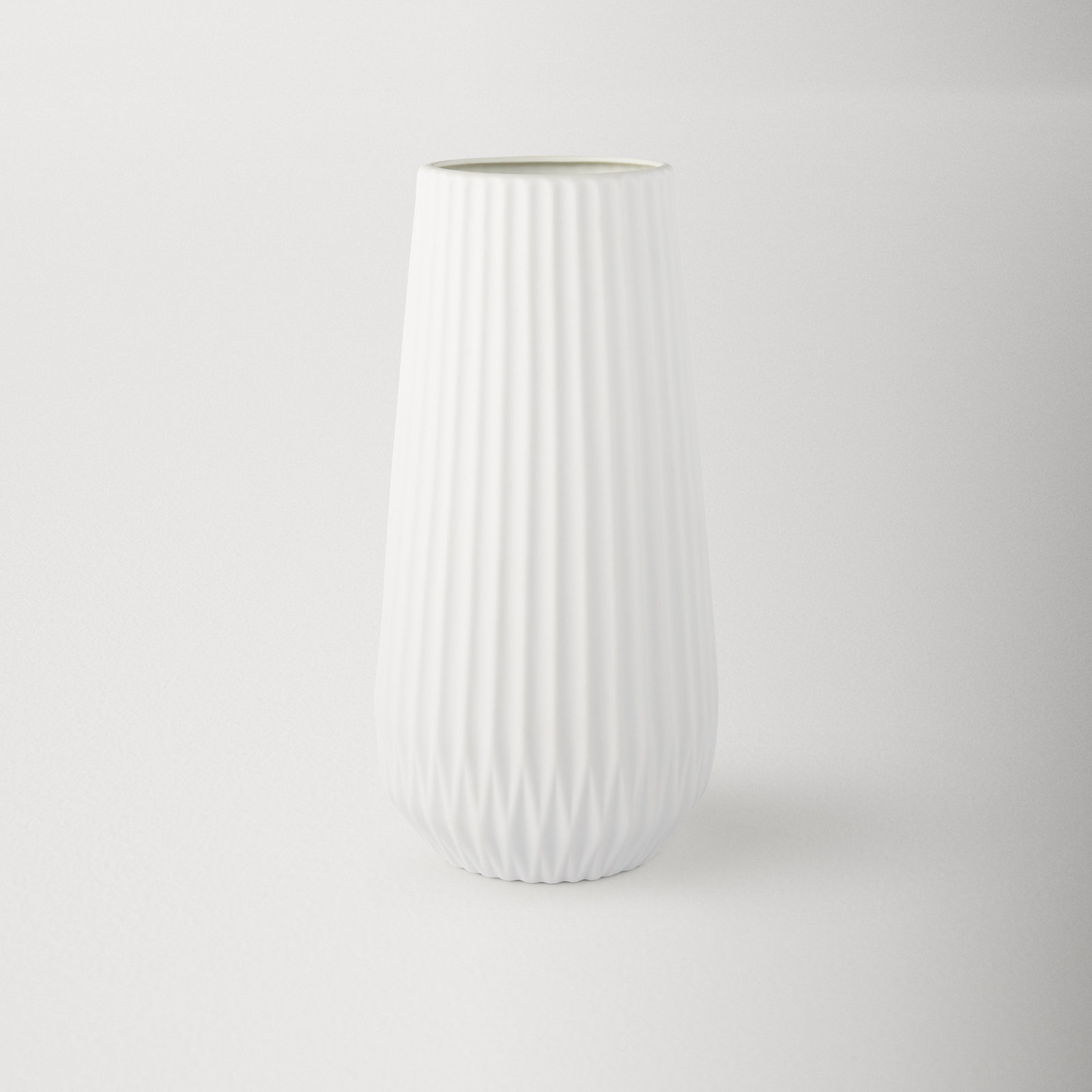 Laudine 11.5'' Stoneware Table Vase, White