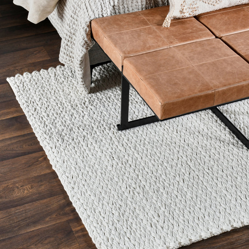 Oxnard Wool Area Rug in Ivory, Rectangle 5' x 8'