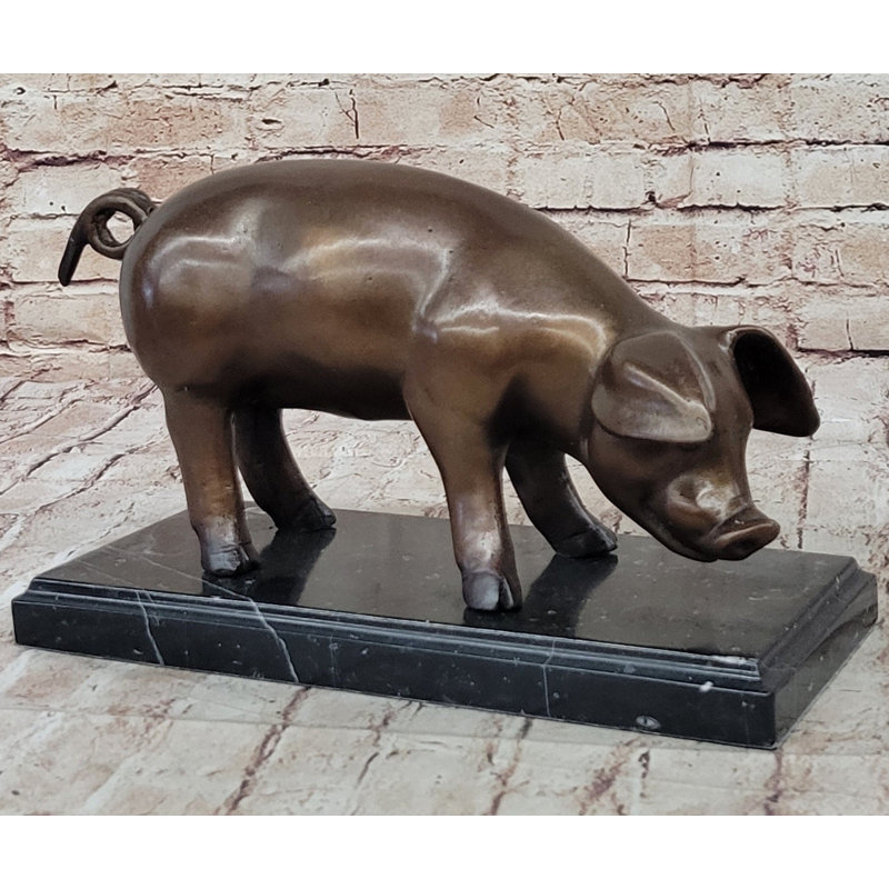 Sculpture de cochon en métal Caragan