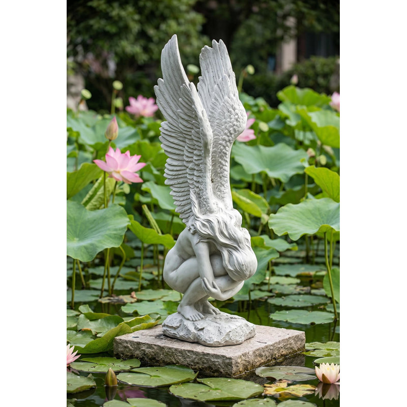 Statue souvenir et rédemption de l'ange, H 30 po x l 11 po x P 13 po