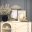 Miroir mural en métal avec détails perlés-1025554957-1025554946