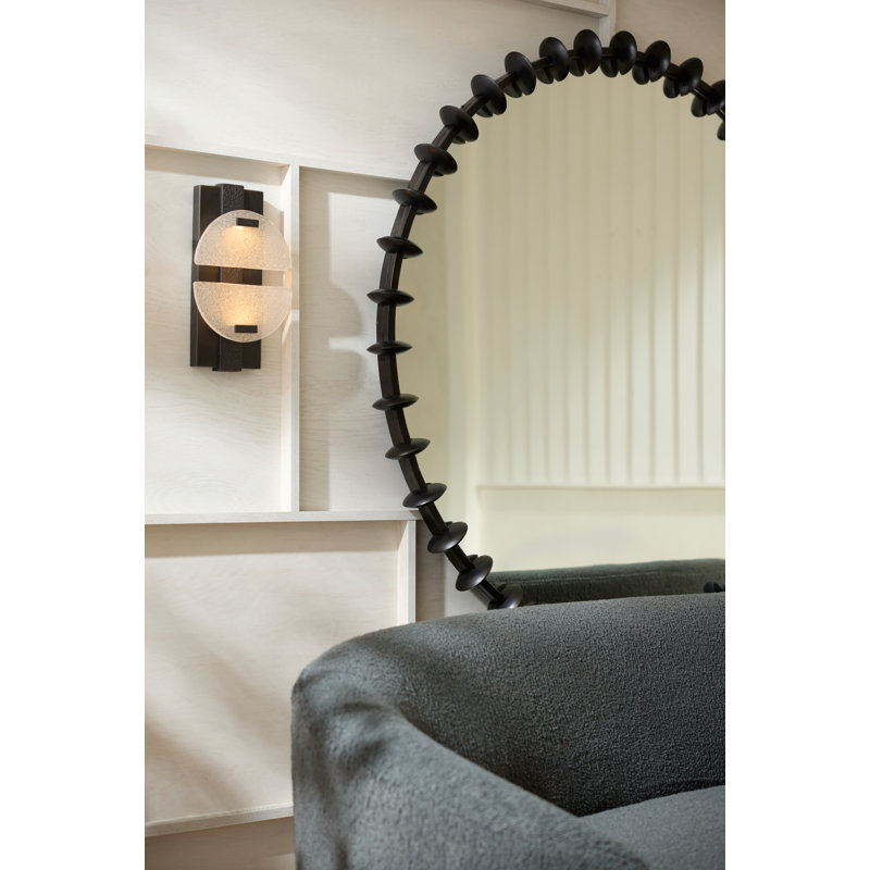 Pira Round Iron Mirror