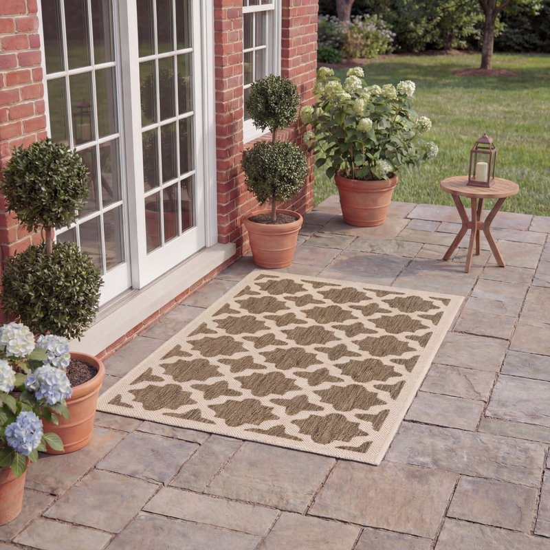 Tapis d'intérieur / extérieur à motif géométrique Clarksburg Performance, Rectangle 2 pi x 3 pi 7 po