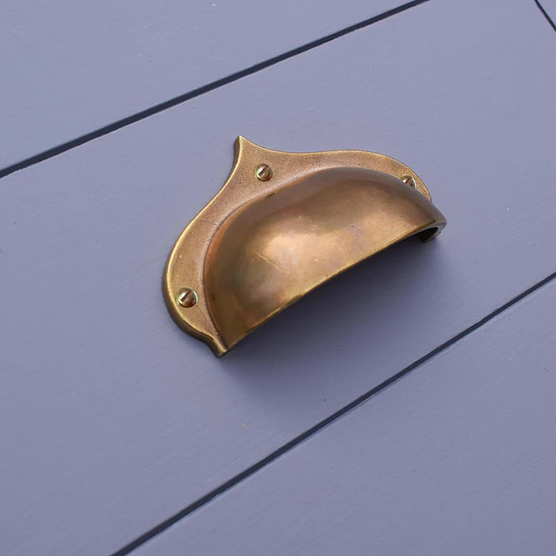 Royal Pavilion 8.5 cm Centre Cup Handle