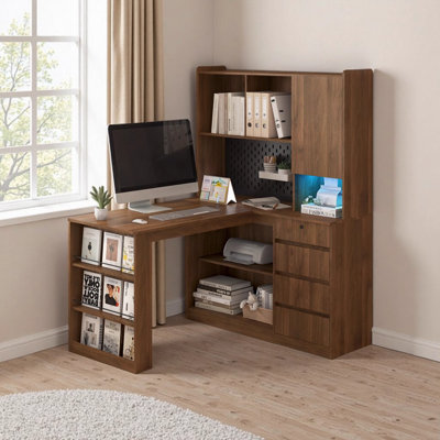 Bureau d'ordinateur en L avec éclairage à DEL et station de charge, bureau de jeu d'angle moderne avec bibliothèque, tiroirs et rangement pour bureau personnel, finition bois