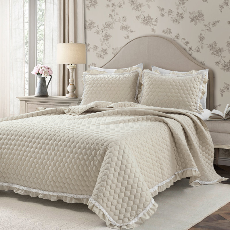 Lush Decor Ella Ruffle Lace Quilt Set, Queen
