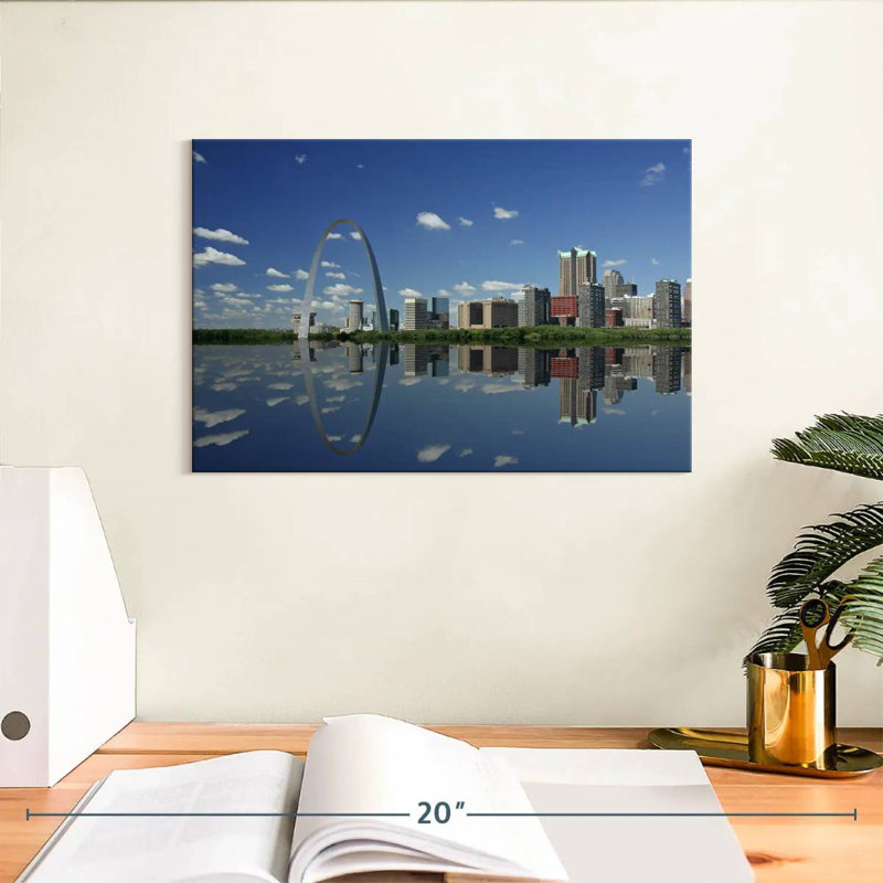 Nicci Reflection Of St. Louis, 8" H x 12" W