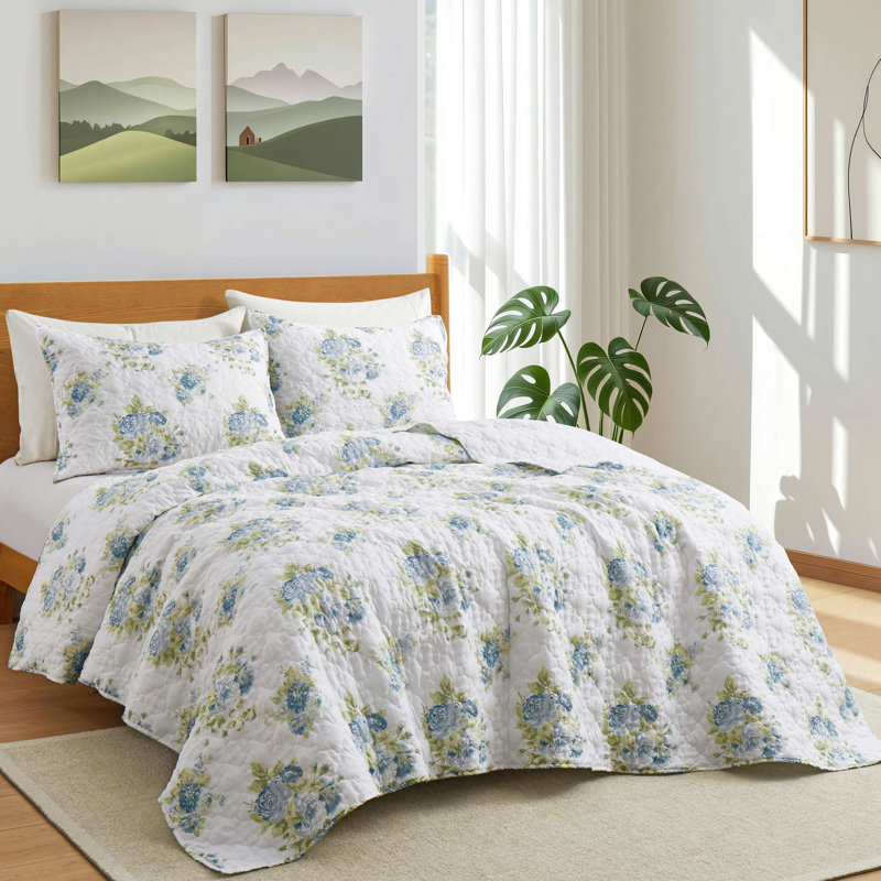 Modern Floral Geometric Quilt Set, 3-Piece Reversible Coverlet and Pillow Shams, Summer Field Floral