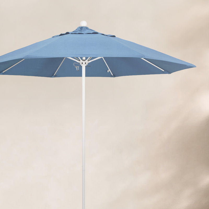 Parasol de marché 9 pi Maria, Blanc, Toile toile Sunbrella® bleu ciel
