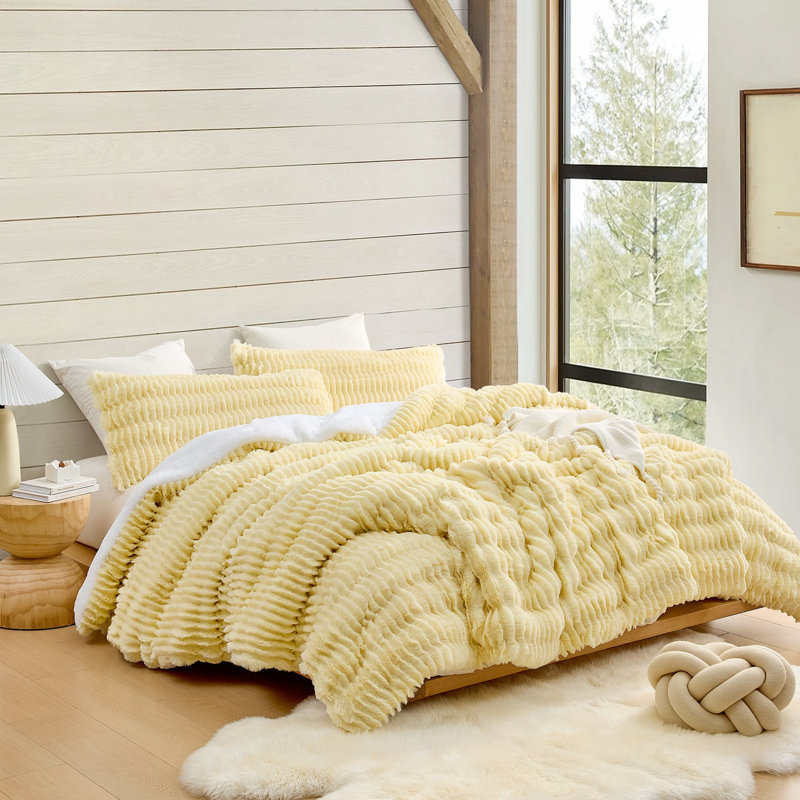 Ensemble d'édredon en microfibre / polyester Coma, Jaune, Édredon pour très grand lit + 2 taies décorativ