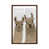 Toile avec cadre en bois brun