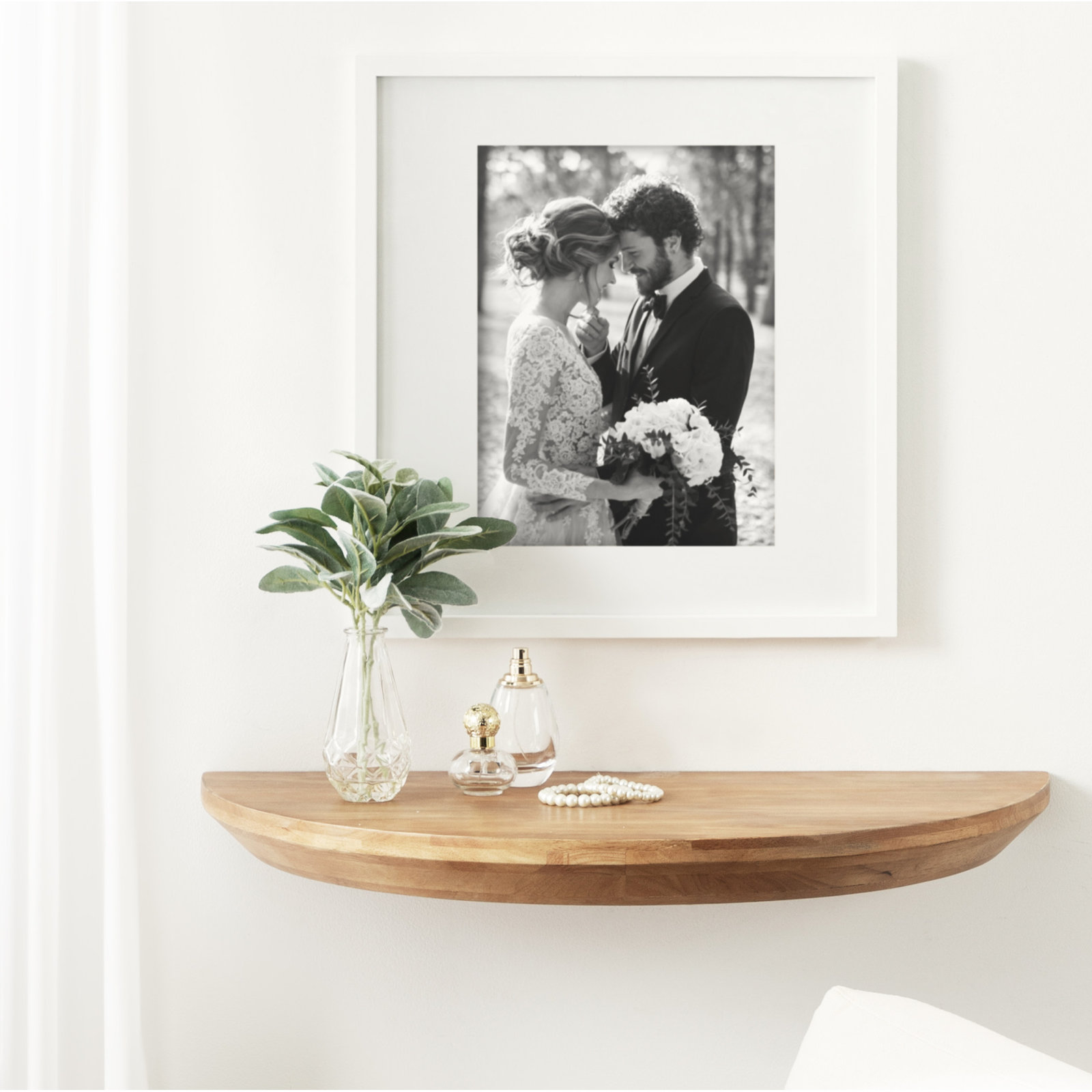 Canvey Floating Shelf, 2.25" H x 28" W x 14" D