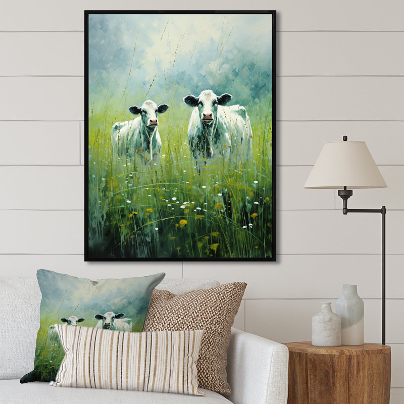 Vache dans les pâturages verdoyants - Vache, art mural, H 40 po x l 30 po x P 1,5 po, Cadre flottant noir