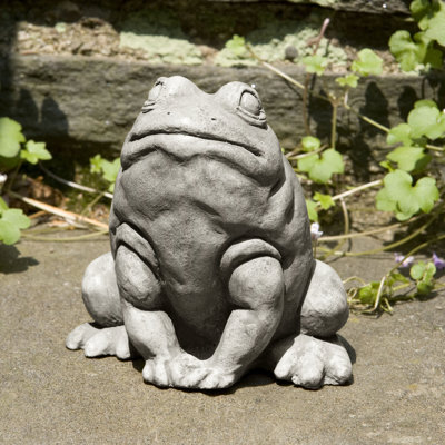 Jumper Statue