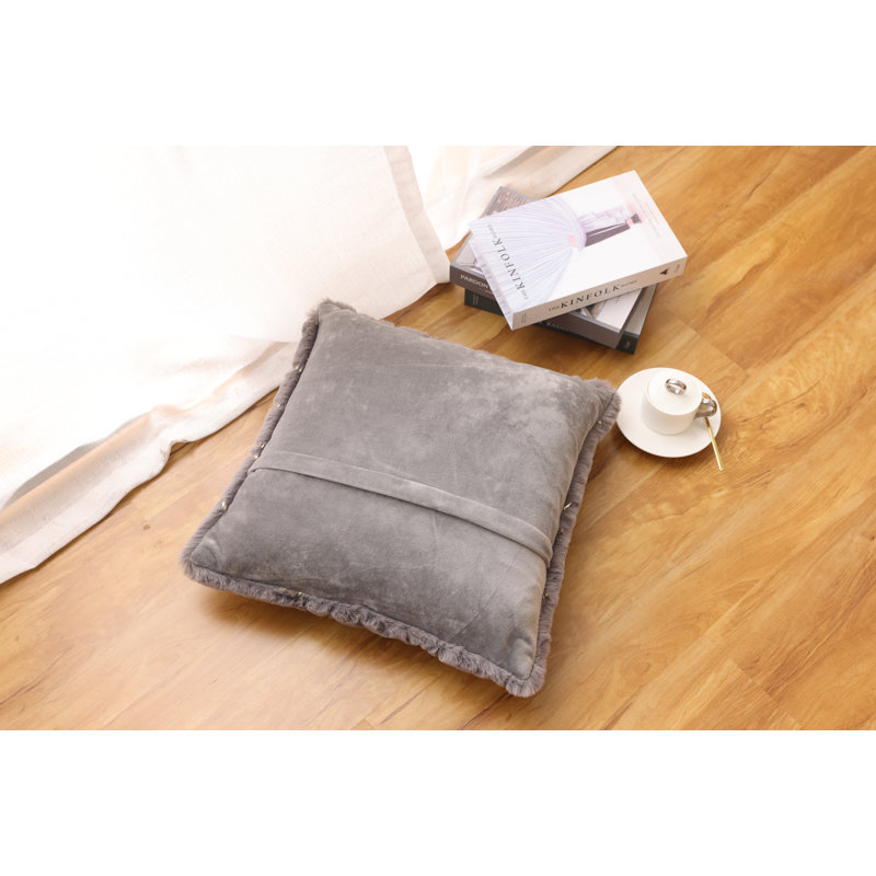 Coussin décoratif en fausse fourrure, Gris / or