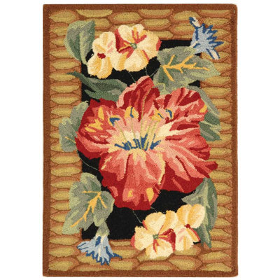 Hogle Hand Hooked Wool Floral Rug
