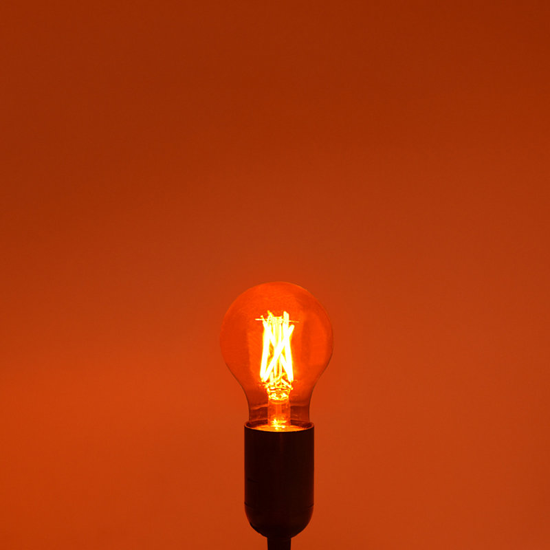 4,5 W (équivalent à 60 W), DEL A19, ampoule à intensité variable, culot moyen E26 (standard), Orange