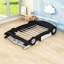 Lit plateforme avec garde-corps et roues, conception en forme de voiture de course-54284419-54284420