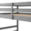 Lit simple superposé gris avec construction solide pour la durabilité, garde-corps sur toute la longueur, espace idéal pour les maisons restreintes, convient à deux matelas standard, lattes fournies avec une structure en pin assurant le matelas