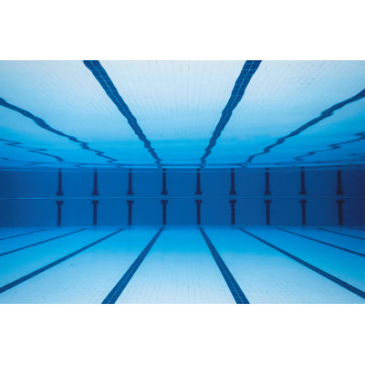 " Empty Swimming Pool "