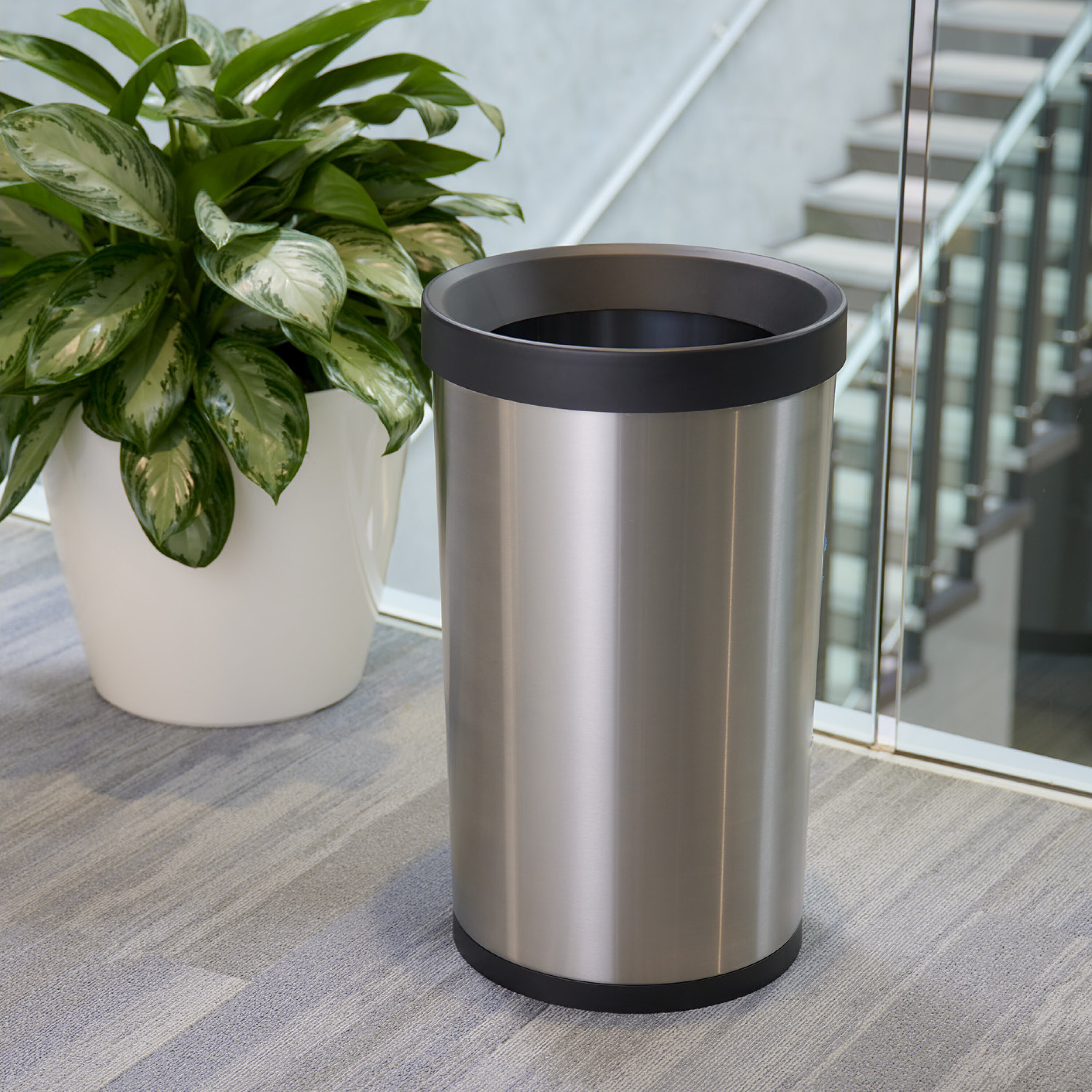 Stainless steel trash can 13 outlet gallon