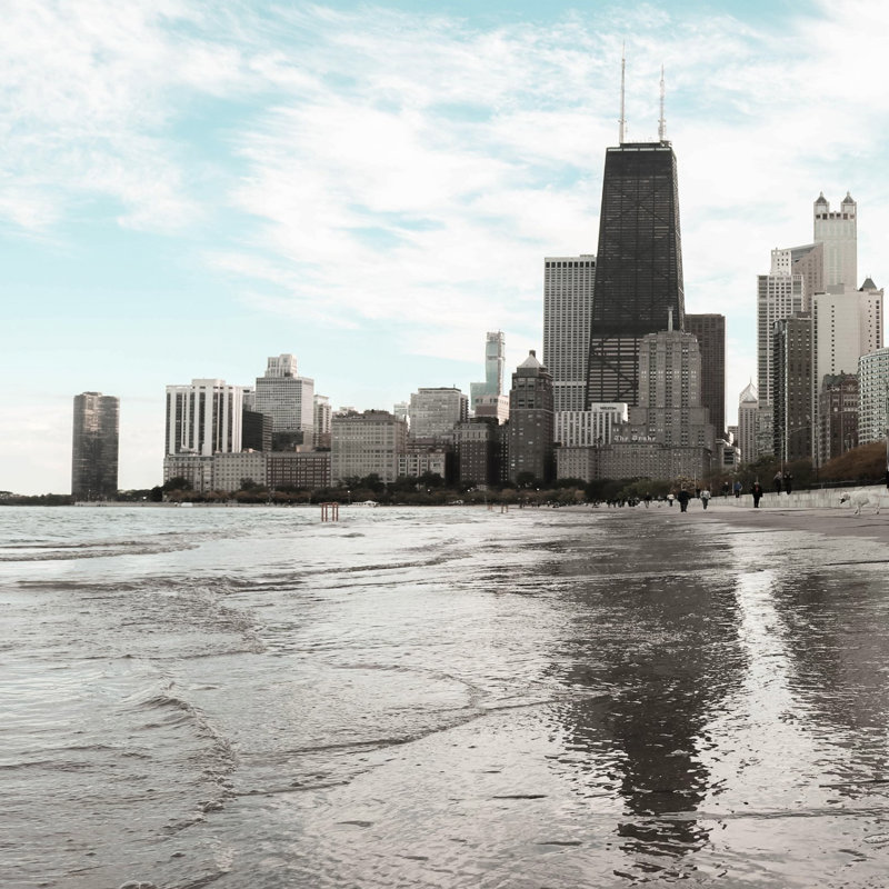 «Chicago Skyline I» par Stop The Presses on, Non, H 20 po x l 20 po, Toile avec cadre flottant noir