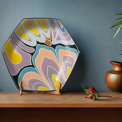 Assiette en porcelaine décorative avec support Bramwell