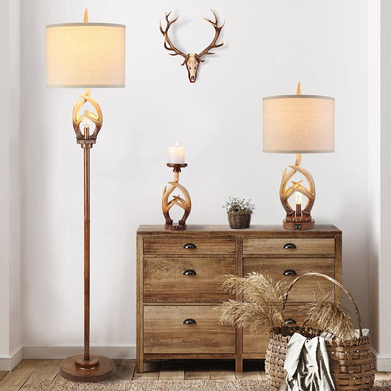 Woodsy Scented Designer Candle with Wood Holder