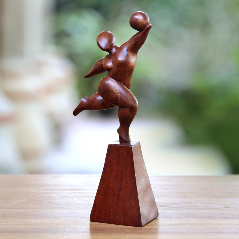 Figurines & Sculptures