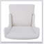 Chaise de salle à manger avec de magnifiques cadres à oreilles