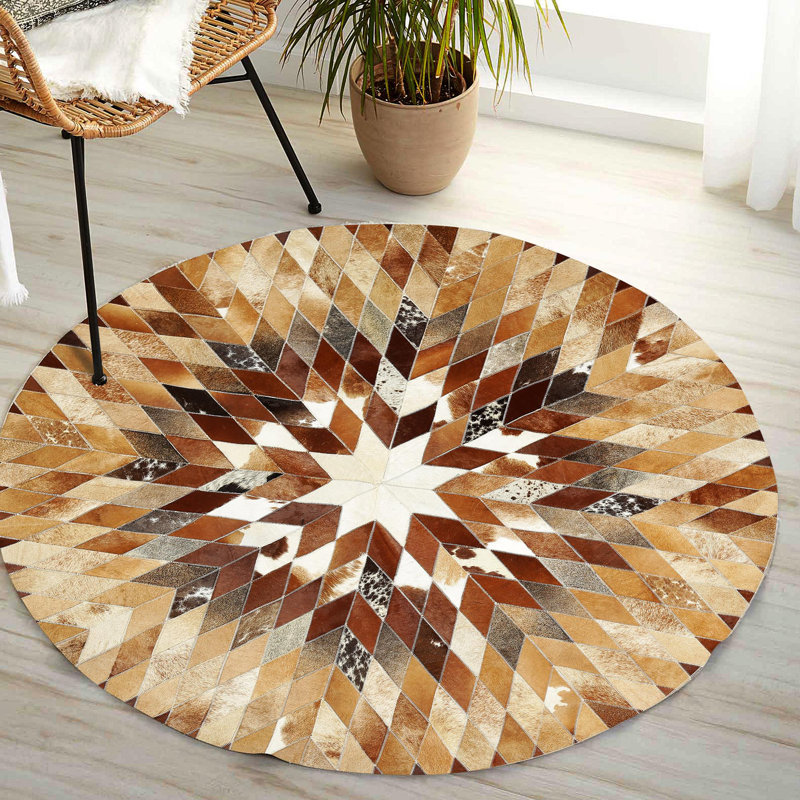 Tapis rond rond en cuir de vache brun et blanc, Rond 5 pi