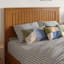 Lit plateforme en bois massif Lamaiyah avec pied de lit et tiroirs de rangement-1928436787-1928436788