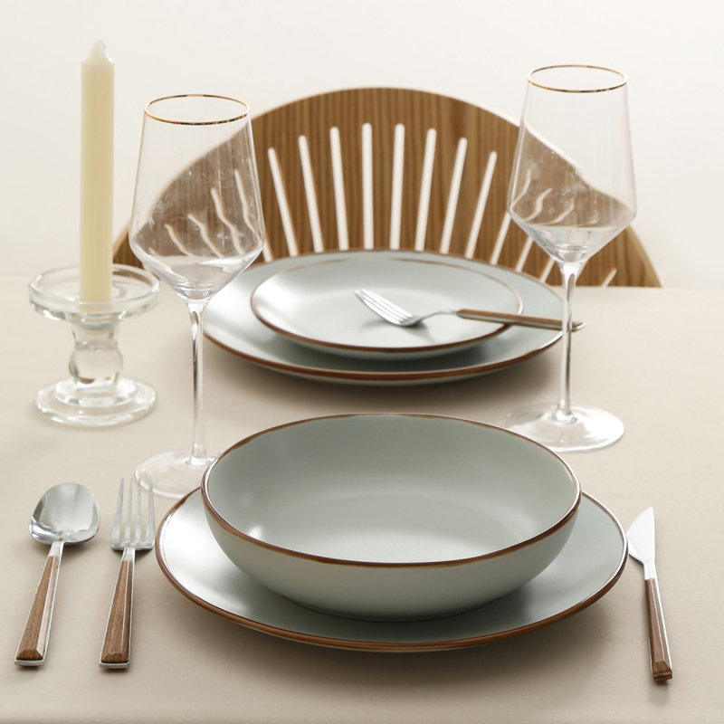 Light Green Ceramic 32-Piece Dinnerware Set with Metallic Band