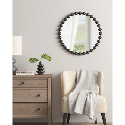 Miroir mural rond perlé de 27 po - cadre en métal noir mat avec une finition de perles intrigante, verre miroitant, idéal pour l'intérieur, prêt à être accroché, grand détail, cintre facile