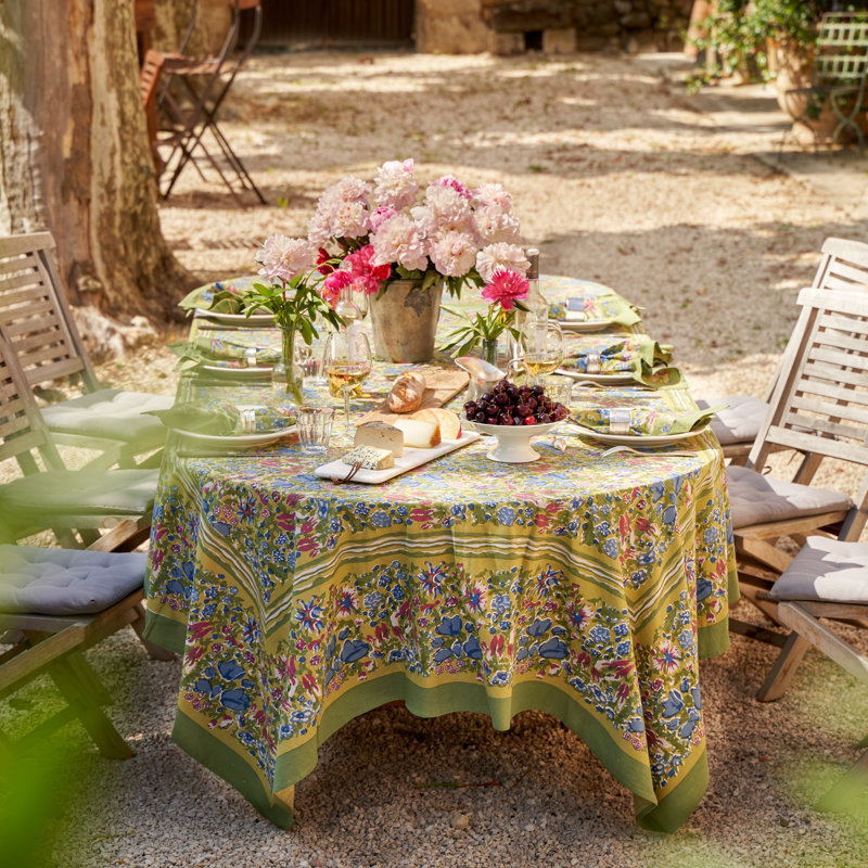 Jardine Tablecloth, 70" Round